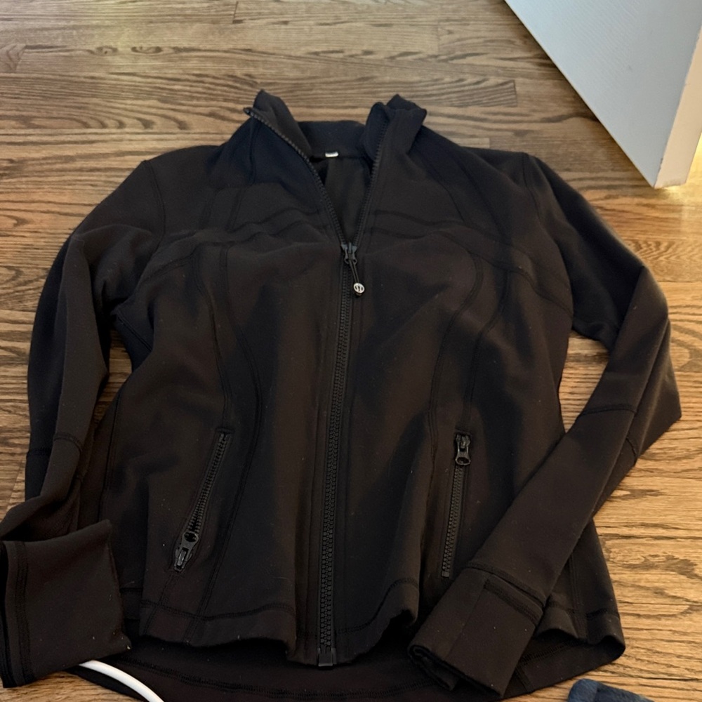 Lululemon women’s black define jacket